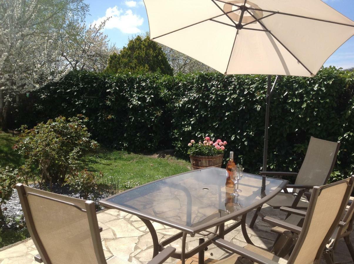 Chez Irene Bed & Breakfast Saint-Quentin-la-Tour Exterior photo